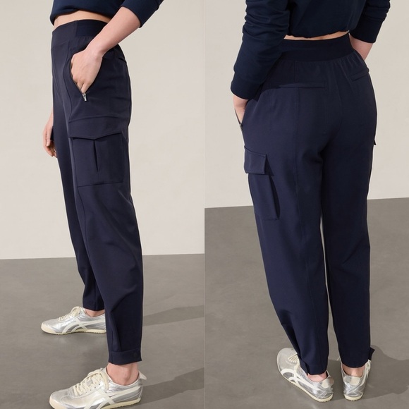 ATHLETA Endless Cargo High Rise Jogger Pant | Navy 0 #467187 Pockets Athleisure - Picture 1 of 13